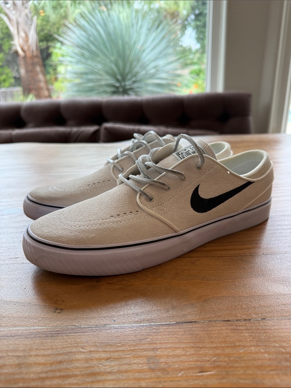 Nike Men’s Stefan Jamison Suede Sneakers Size 9